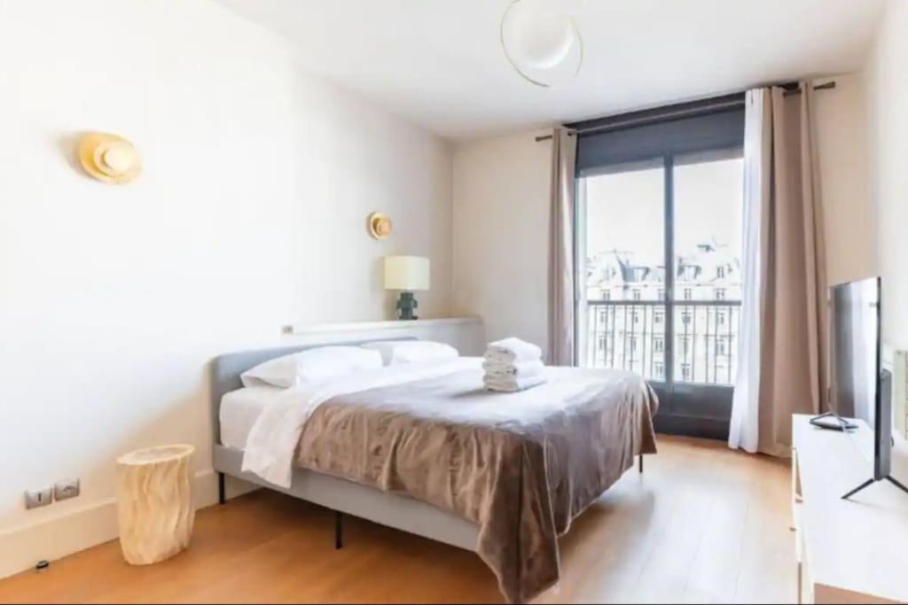 Avenue Montaigne Luxury Apartment 2Br 4P ปารีส ภายนอก รูปภาพ